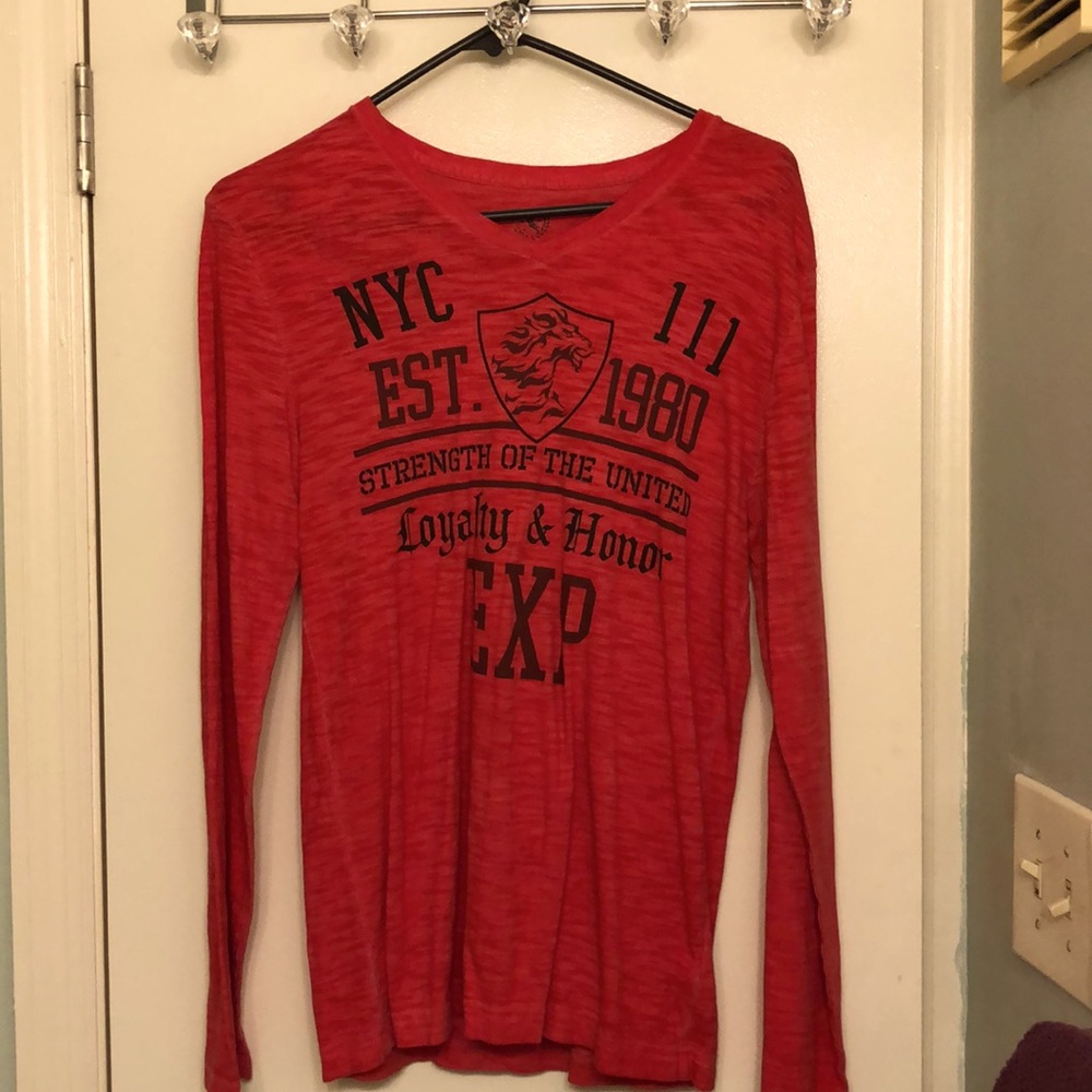 Long sleeve graphic